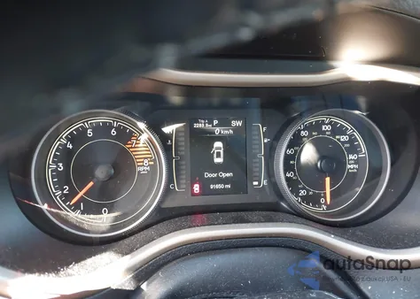 2017 Jeep Cherokee Latitude 4X4 из США, поврежденный, VIN 1C4PJMCS7HW531639